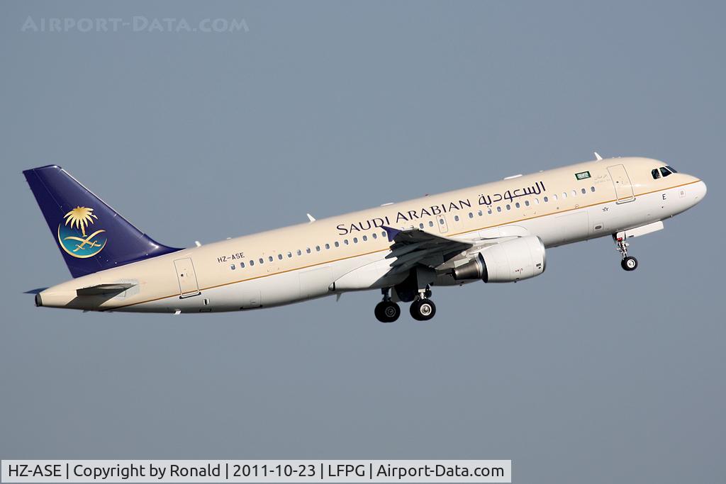 HZ-ASE, 2010 Airbus A320-214 C/N 4408, at cdg