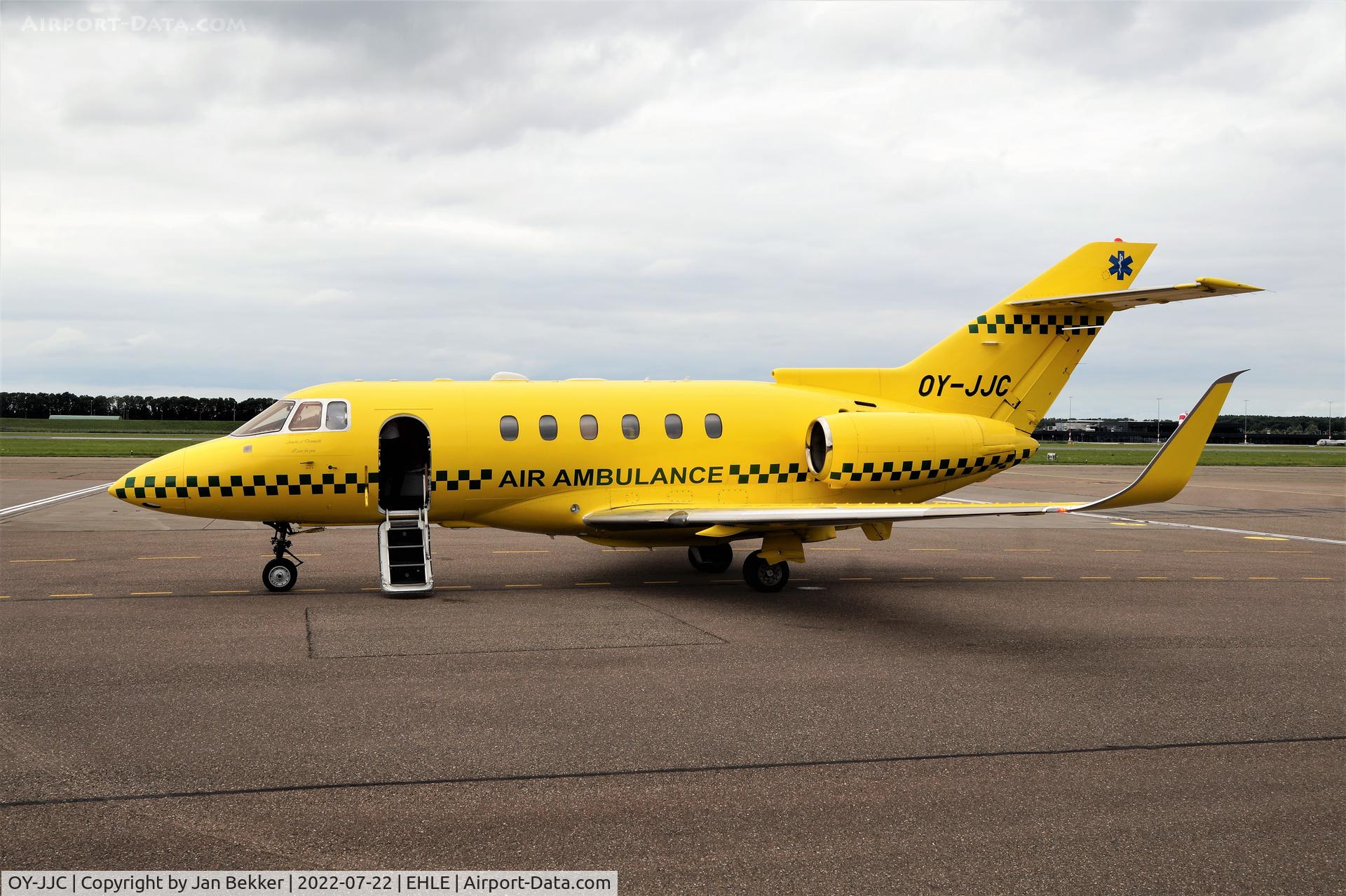 OY-JJC, 2003 Raytheon Hawker 800XP C/N 258637, Lelystad Airport after transport of a patient from Malaga