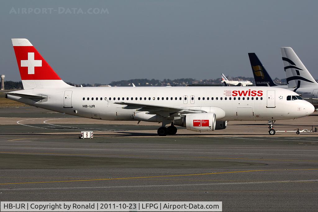 HB-IJR, 1997 Airbus A320-214 C/N 0703, at cdg