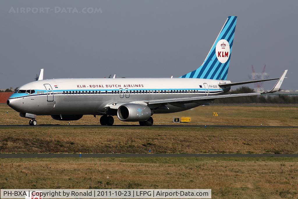 PH-BXA, 1998 Boeing 737-8K2 C/N 29131, at cdg
