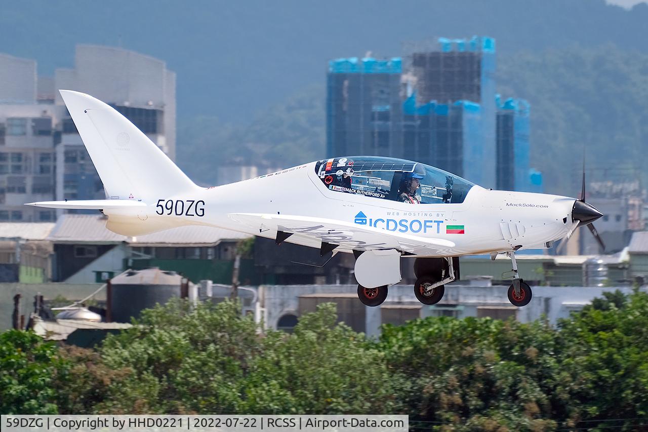 59DZG, 2015 Shark Aero Shark UL C/N 031, A Belgian-British teenager pilot Mack Rutherford (Zara Rutherford younger brother) , who is on a quest to become the youngest (16 years old) person to fly around the world solo. Another Reg. : F-JAJP