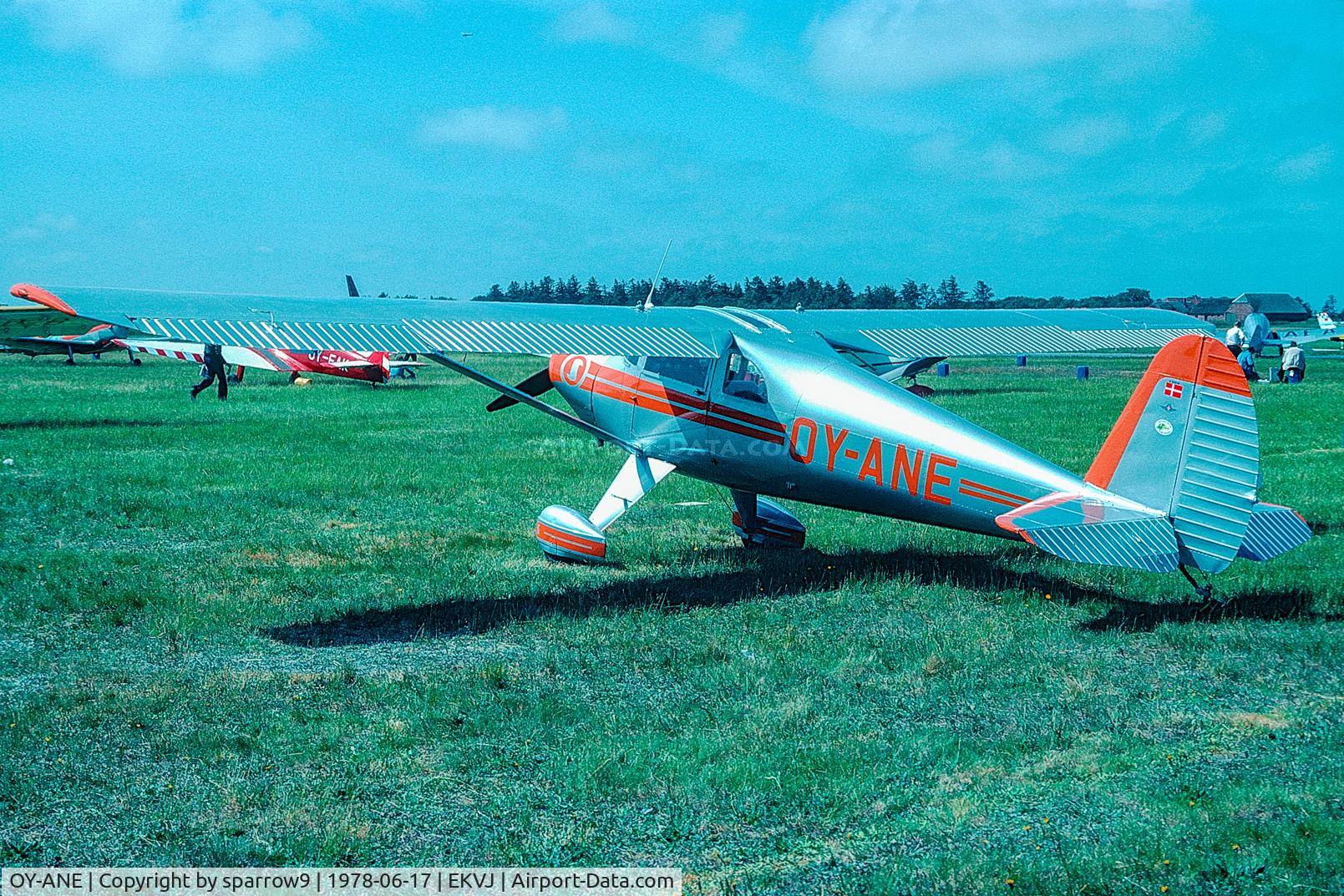 OY-ANE, 1947 Luscombe 8E Silvaire C/N 4736, A pretty airplane at Stauning. Scanned from a slide.