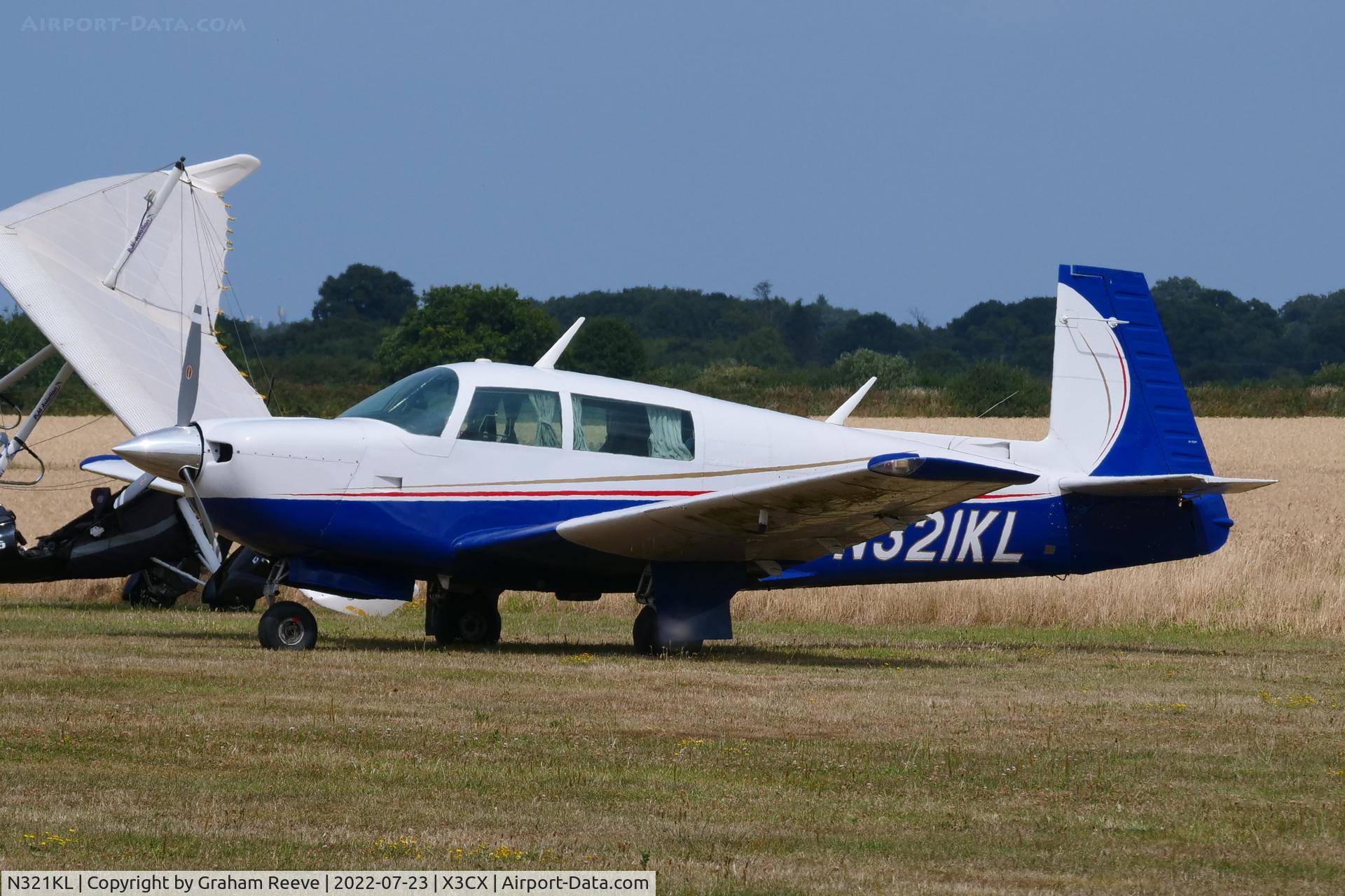 N321KL, 1981 Mooney M20J 201 C/N 24-1102, Parked at Northrepps.