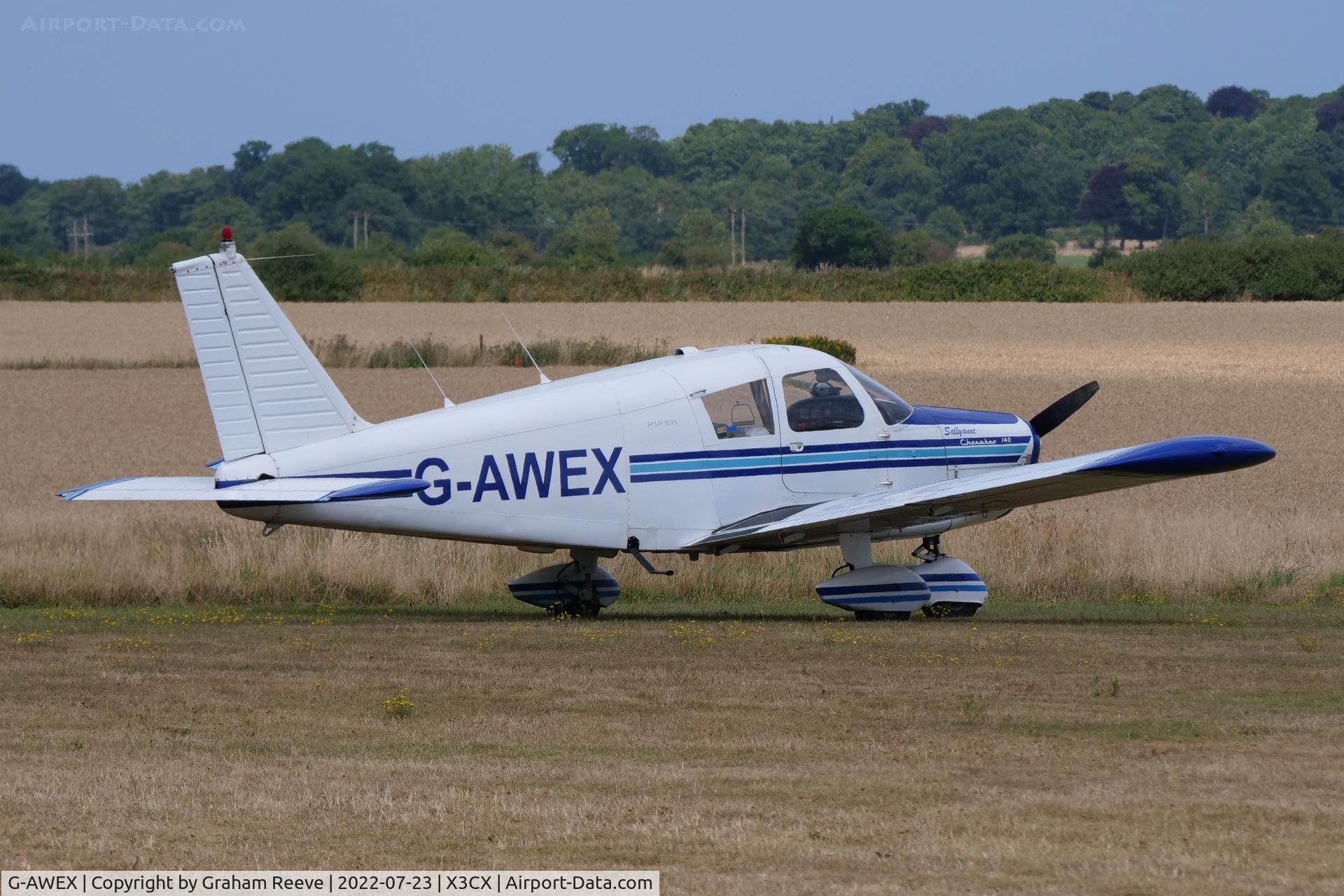 G-AWEX, 1968 Piper PA-28-140 Cherokee C/N 28-24472, Parked at Northrepps.