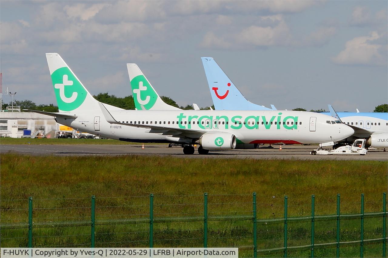 F-HUYK, Boeing 737-800 C/N 38034, Boeing 737-86N, Push back, Brest-Bretagne airport (LFRB-BES)
