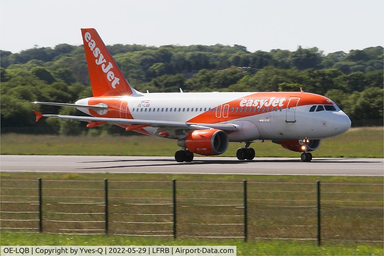 OE-LQB, 2009 Airbus A319-111 C/N 3808, Airbus A319-111, Take off run, Brest-Bretagne airport (LFRB-BES)