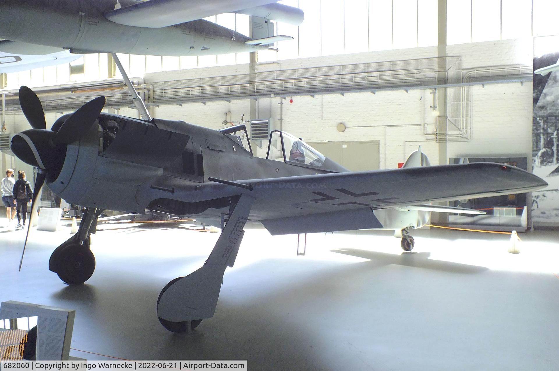 682060, Focke-Wulf Fw-190A-8 C/N 682060, Focke-Wulf Fw 190A-8 at the MHM Berlin-Gatow (aka Luftwaffenmuseum, German Air Force Museum)