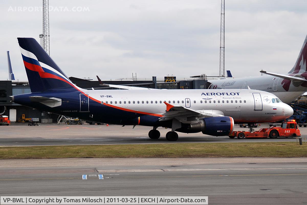 VP-BWL, 2004 Airbus A319-111 C/N 2243, 
