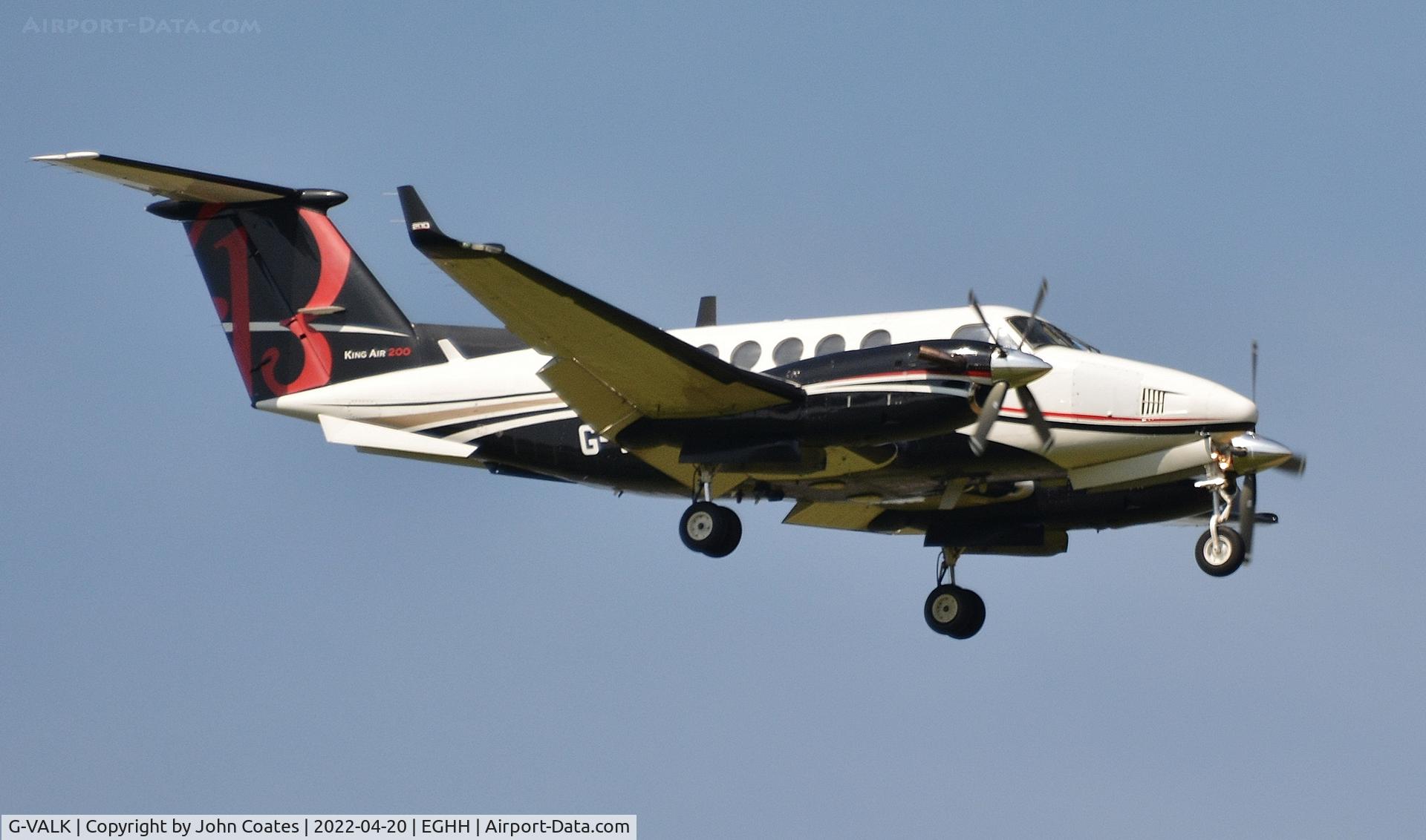 G-VALK, 1980 Beech 200 Super King Air C/N BB-684, Final approach to 08