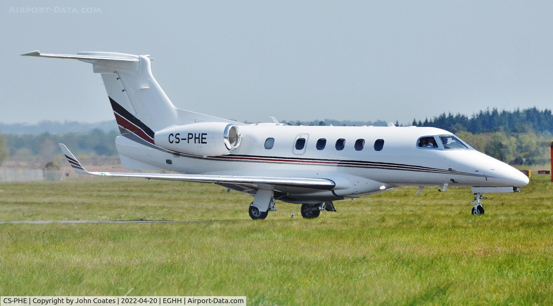 CS-PHE, 2015 Embraer EMB-500 Phenom 100 C/N 50500252, taxiing for departure