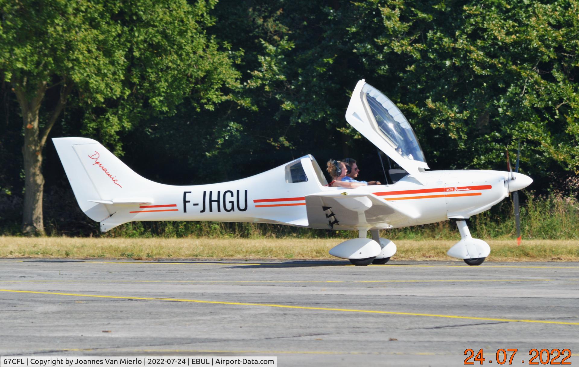 67CFL, 2008 Aerospool WT-9 Dynamic C/N DY264/2008, Taxiing with open canopy due to heat