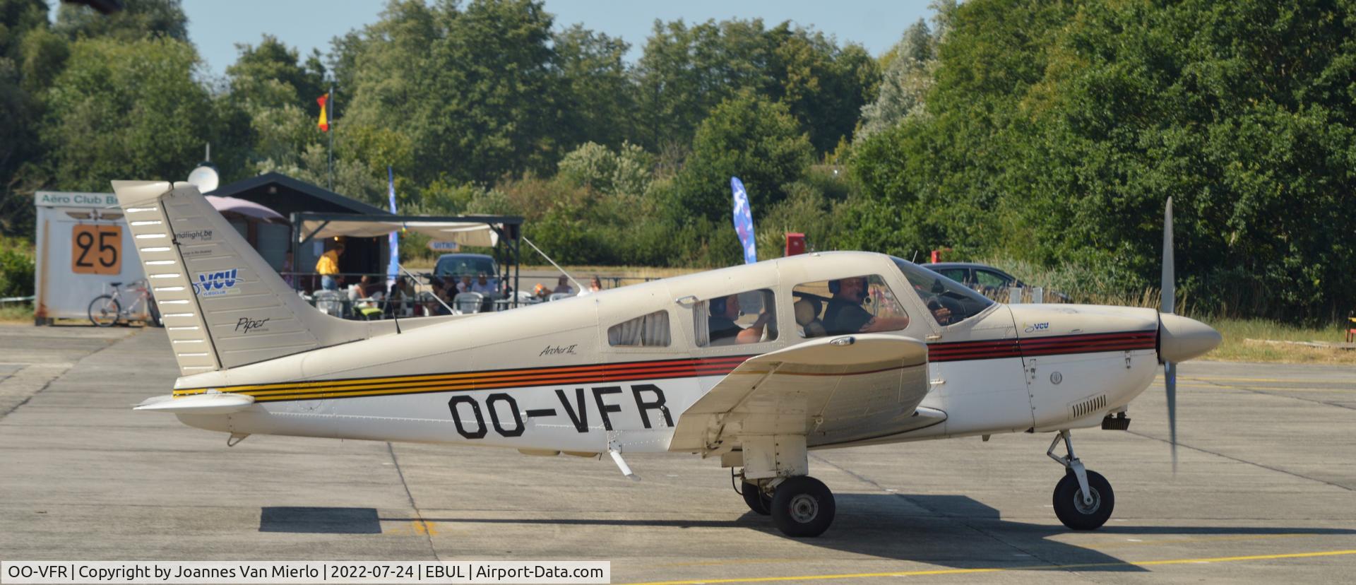 OO-VFR, Piper PA-28-181 Archer II C/N 2890200, Ursel
