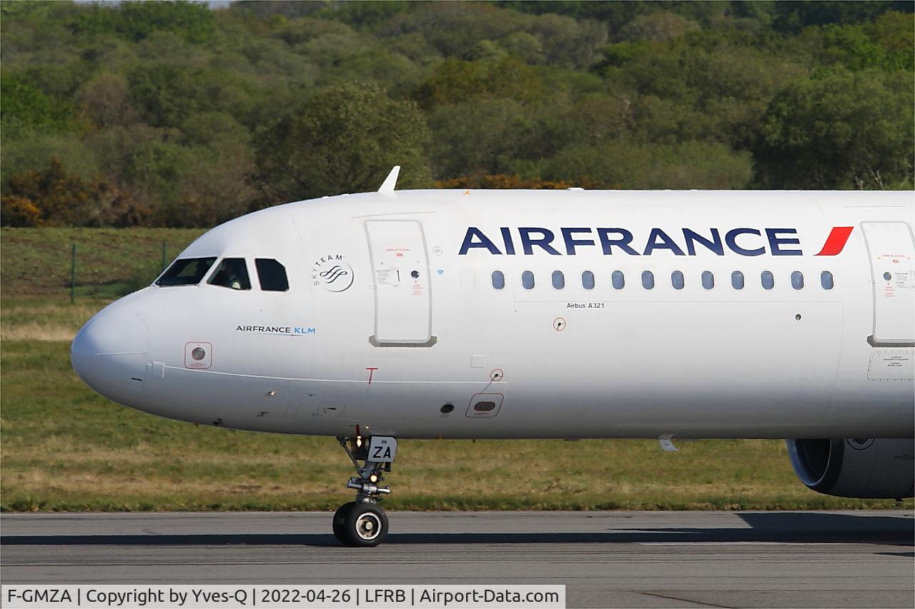 F-GMZA, 1994 Airbus A321-111 C/N 498, Airbus A321-111,Taxiing rwy 07R, Brest-Bretagne airport (LFRB-BES)