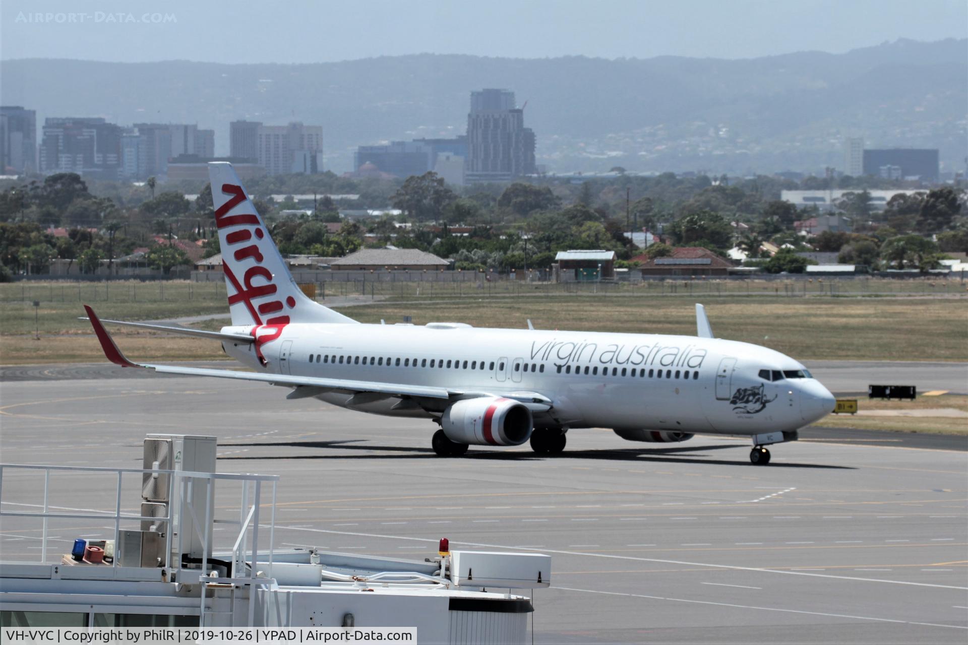 VH-VYC, 2004 Boeing 737-838 C/N 33991, Taxying out from Adelaide