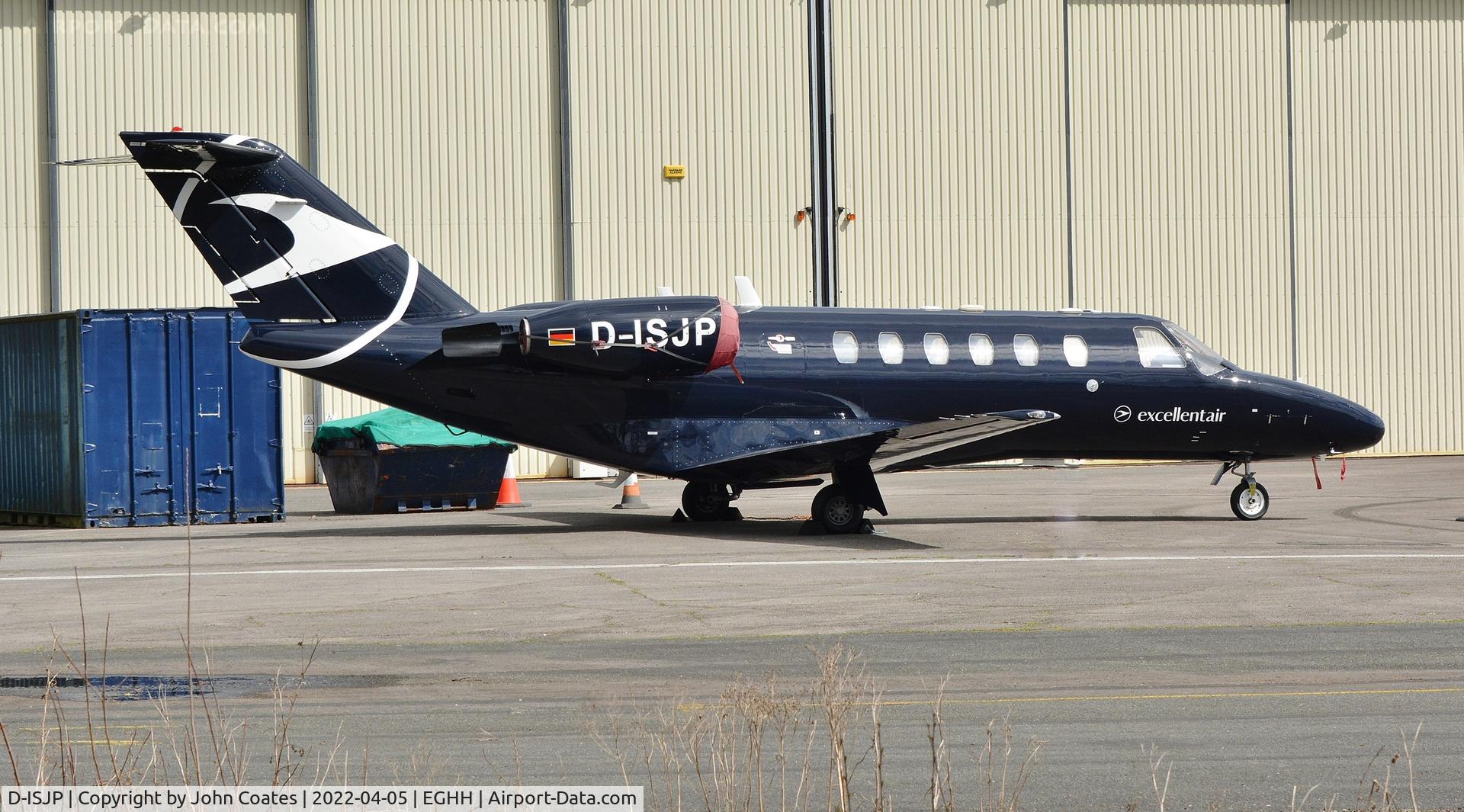 D-ISJP, 2001 Cessna 525A Citationjet CJ2 C/N 525A-0030, Parked at Technicair