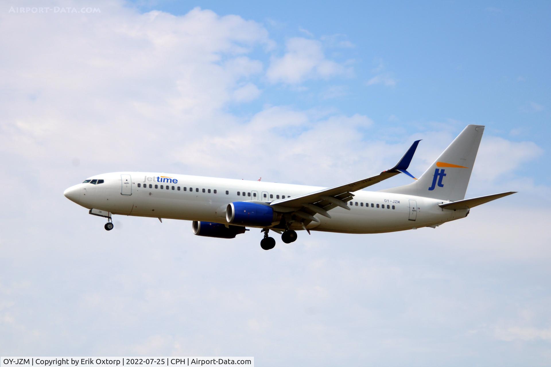 OY-JZM, 2006 Boeing 737-8K5 C/N 34688, OY-JZM landing rw 22L