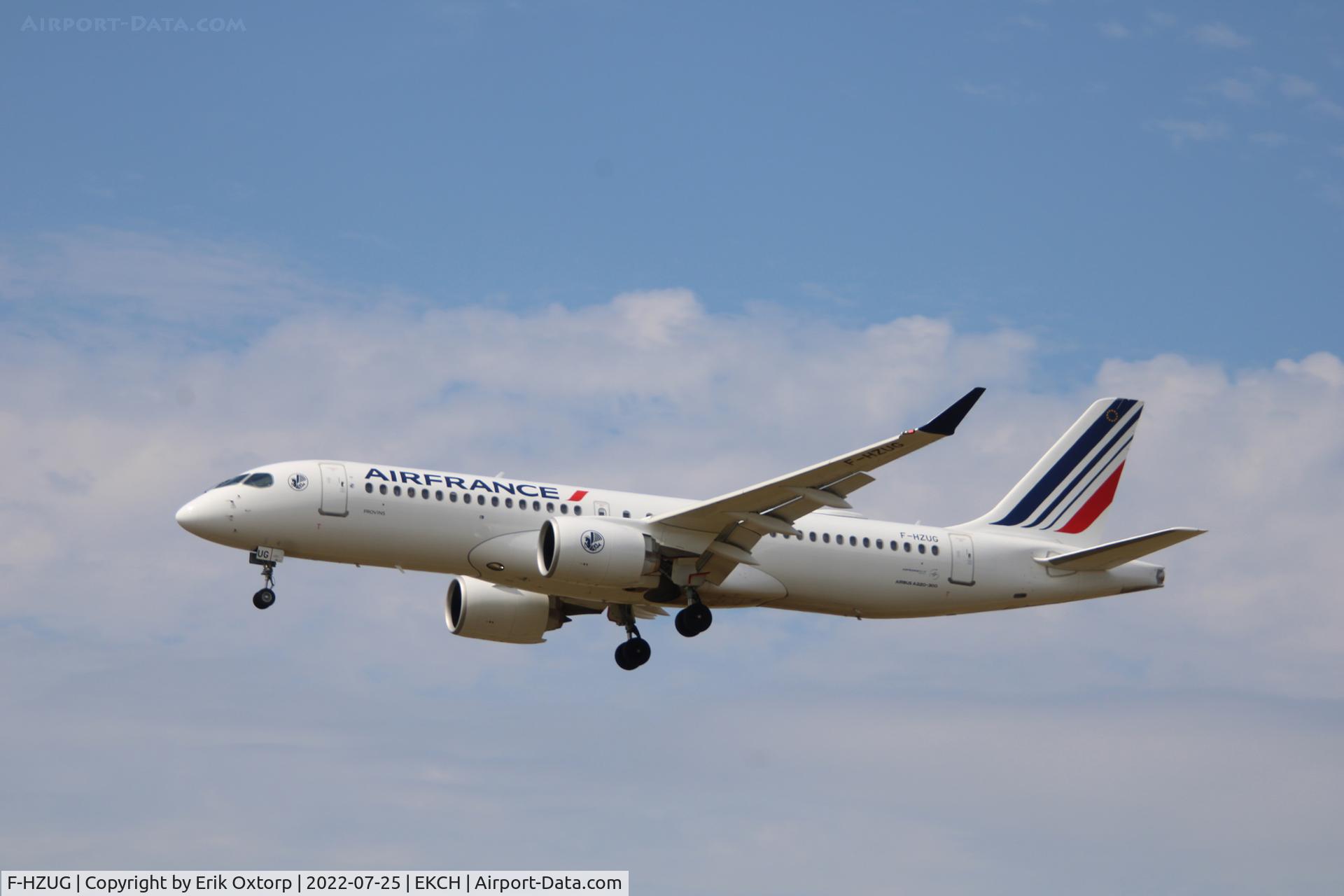 F-HZUG, 2022 Airbus A220-300 C/N 55155, F-HZUG landing rw 22L