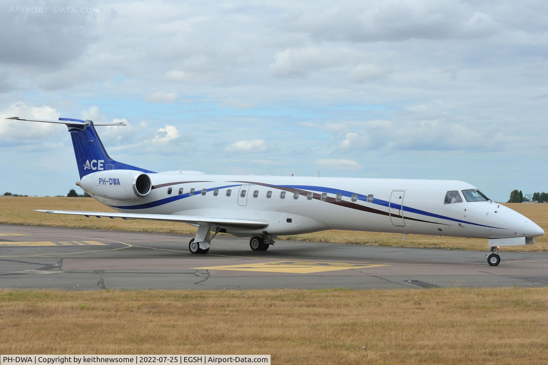 PH-DWA, 2007 Embraer ERJ-145LR (EMB-145LR) C/N 14501000, Arriving at Norwich from Luton.