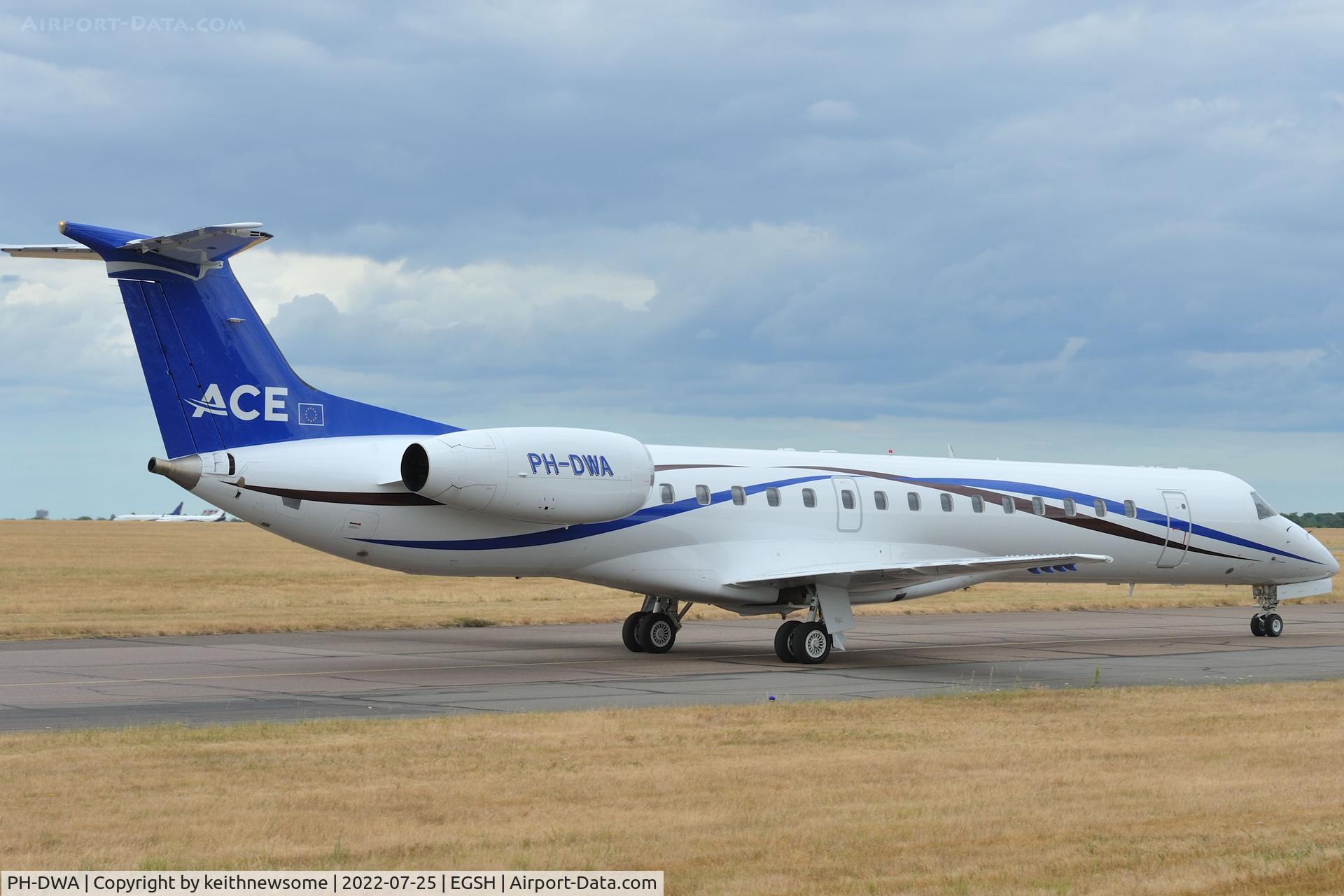 PH-DWA, 2007 Embraer ERJ-145LR (EMB-145LR) C/N 14501000, Arriving at Norwich from Luton.