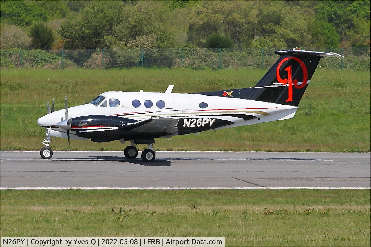 N26PY, 1981 Beech F90 King Air C/N LA-141, Beech F90 King Air, Taxiing rwy 07R, Brest-Bretagne Airport (LFRB-BES)