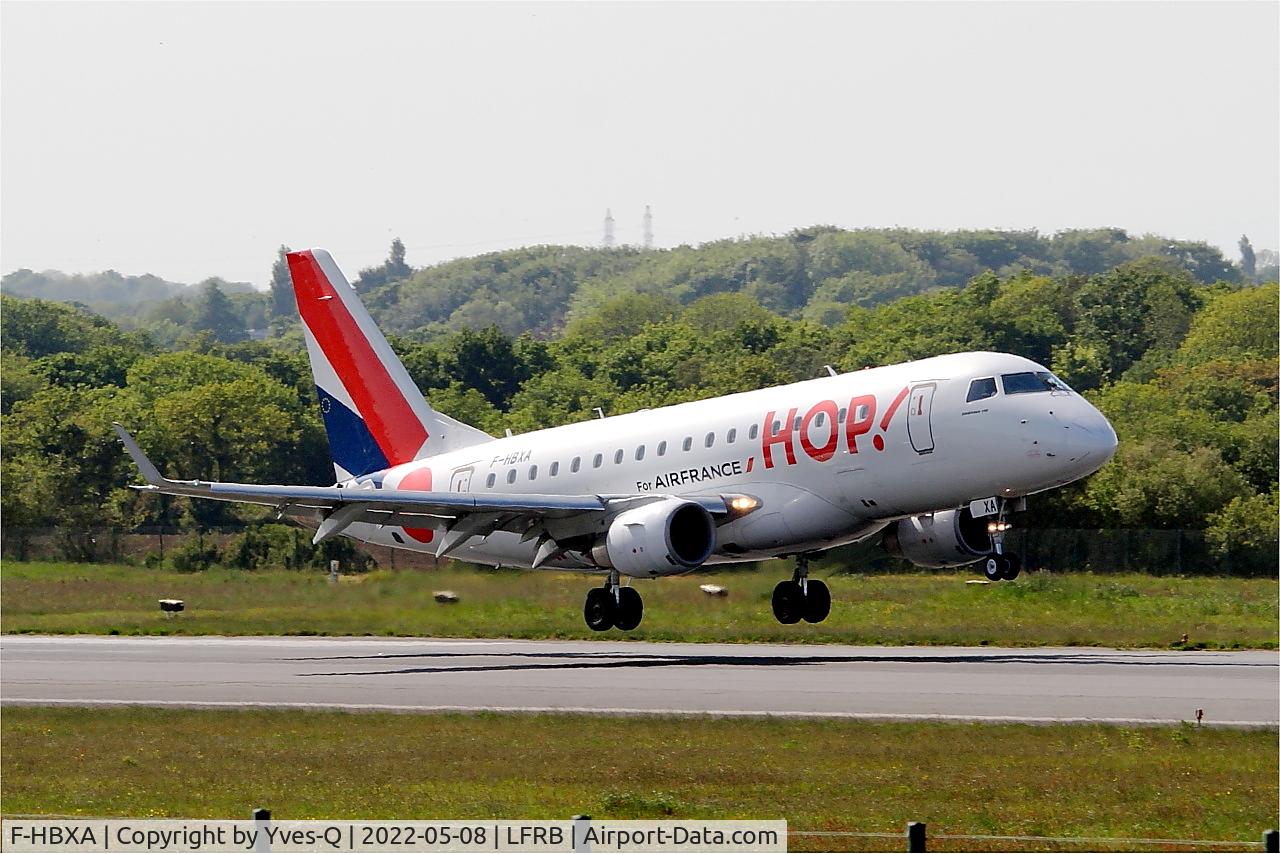 F-HBXA, 2008 Embraer 170LR (ERJ-170-100LR) C/N 17000237, Embraer 170LR, Landing rwy 07R, Brest-Bretagne Airport (LFRB-BES)