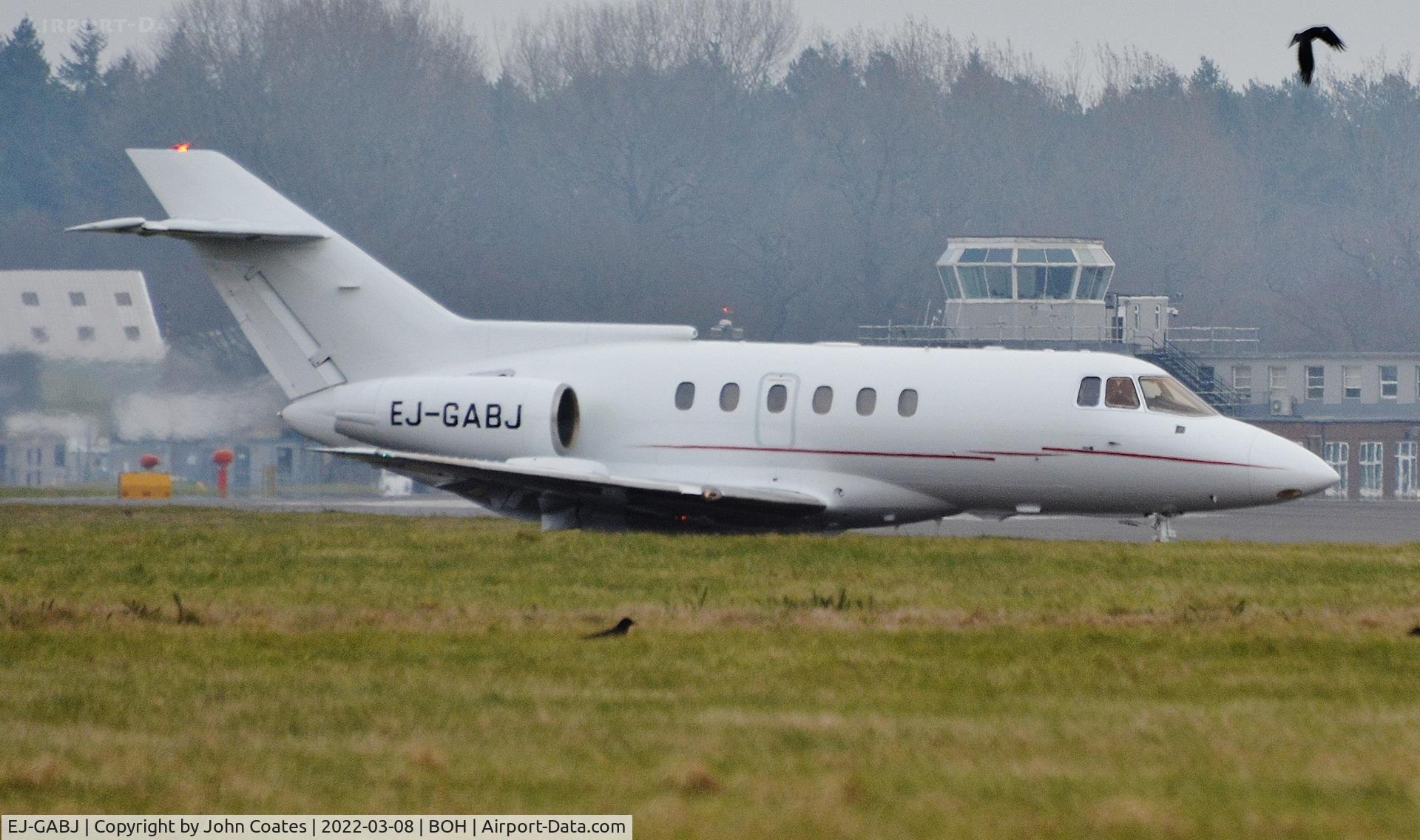 EJ-GABJ, 1989 British Aerospace BAe.125-800A C/N 258153, Taxiing to depart