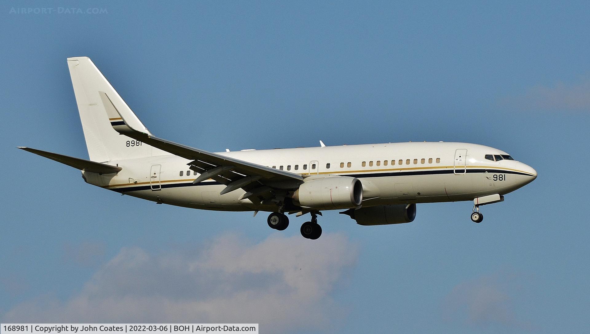168981, 2014 Boeing C-40A (737-7AF) Clipper C/N 43828, US Navy visitor on approach