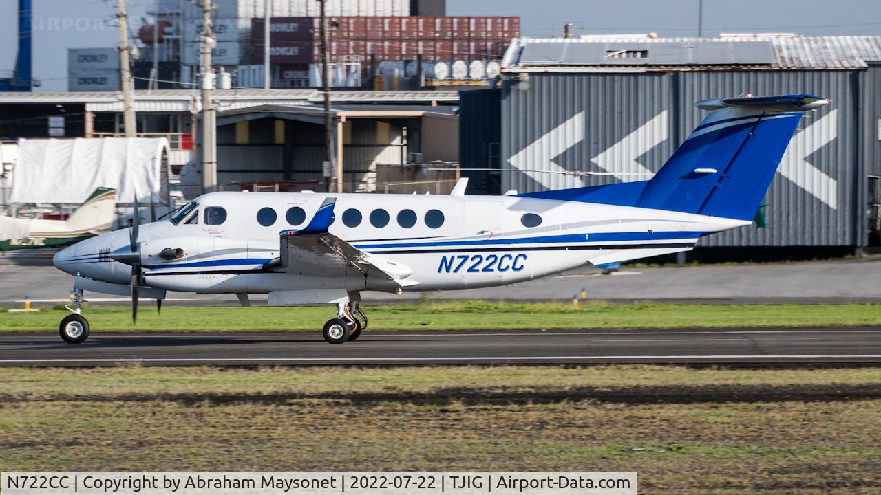 N722CC, 2013 Beech B300 Super King Air 350 King Air C/N FL-838, New aircraft picture