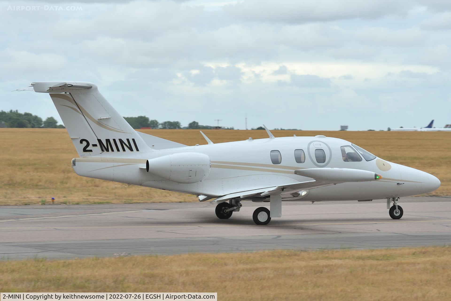 2-MINI, 2008 Eclipse Aviation Corp EA500 C/N 000198, Leaving Norwich for Leeds / Bradford.