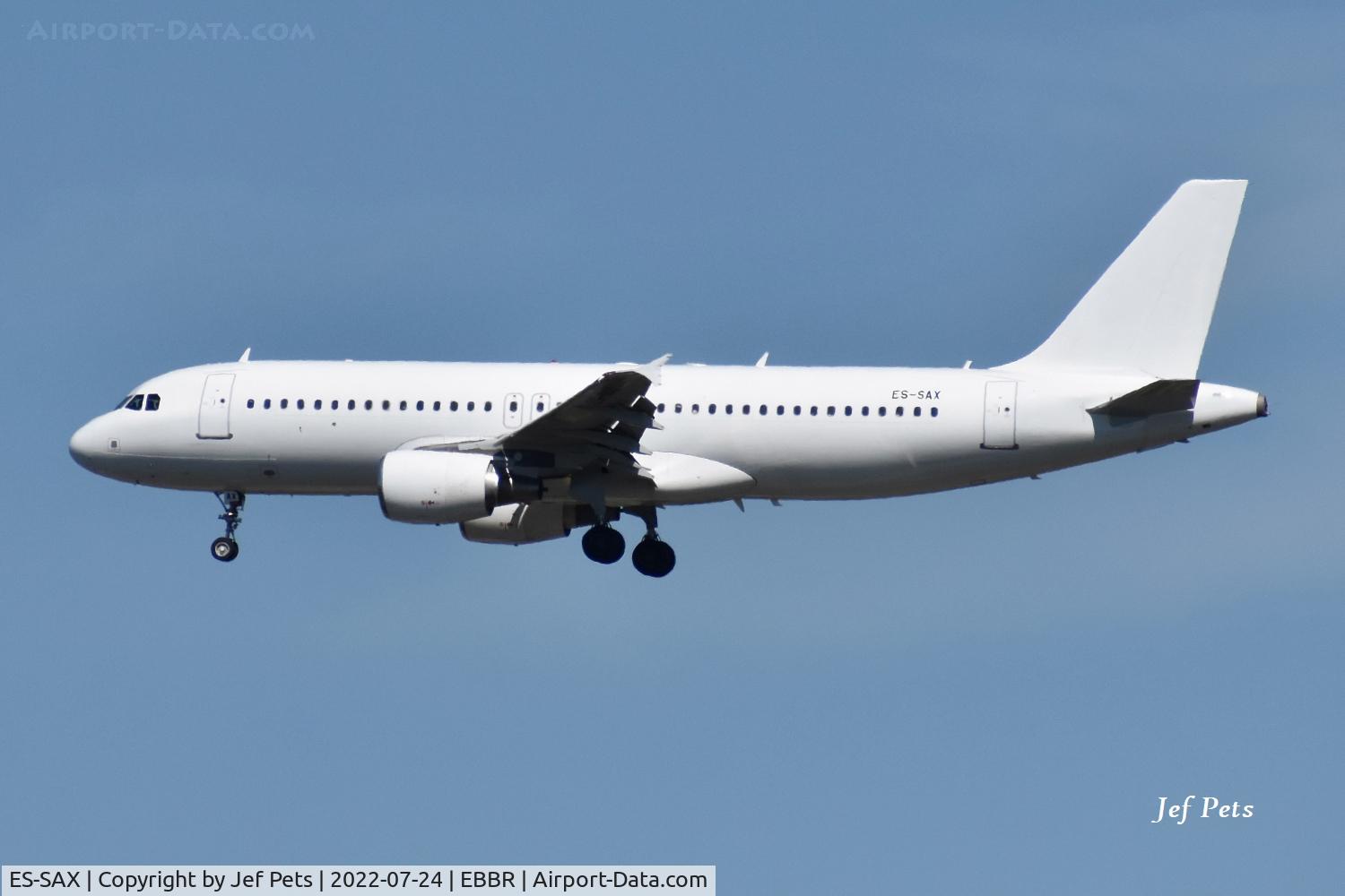 ES-SAX, 2009 Airbus A320-214 C/N 3954, At Brussels Airport.