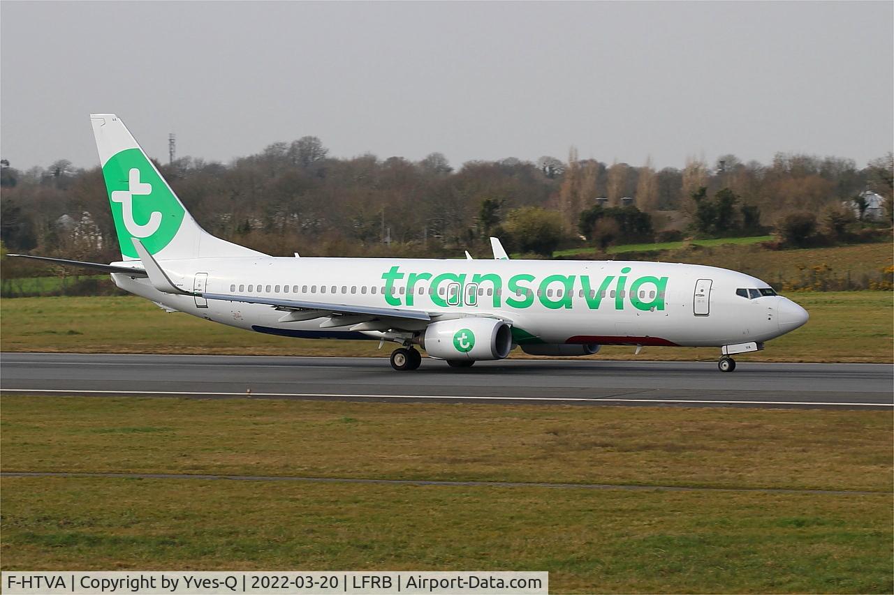 F-HTVA, 2015 Boeing 737-8K2 C/N 62158, Boeing 737-8K2, Take off run rwy 07R, Brest-Bretagne airport (LFRB-BES)