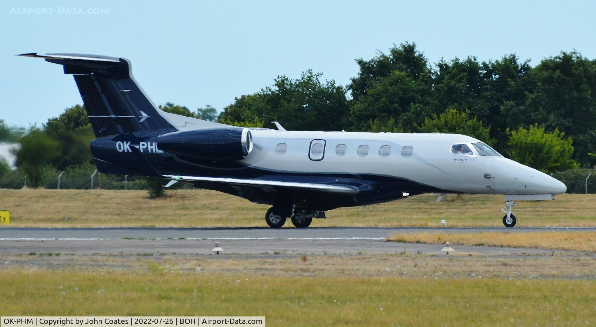 OK-PHM, 2018 Embraer EMB-505 Phenom 300 C/N 50500445, Arriving on 26