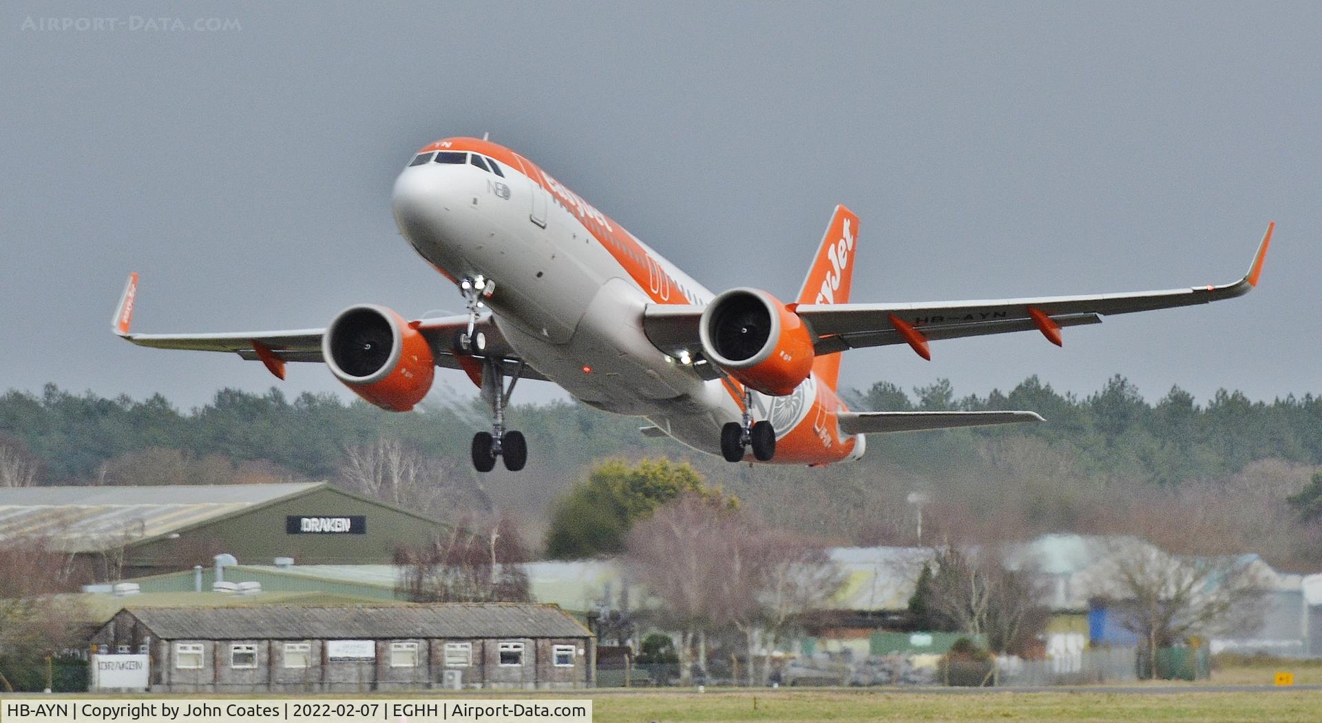 HB-AYN, 2021 Airbus A320-251N C/N 10102, Departing off runway 26