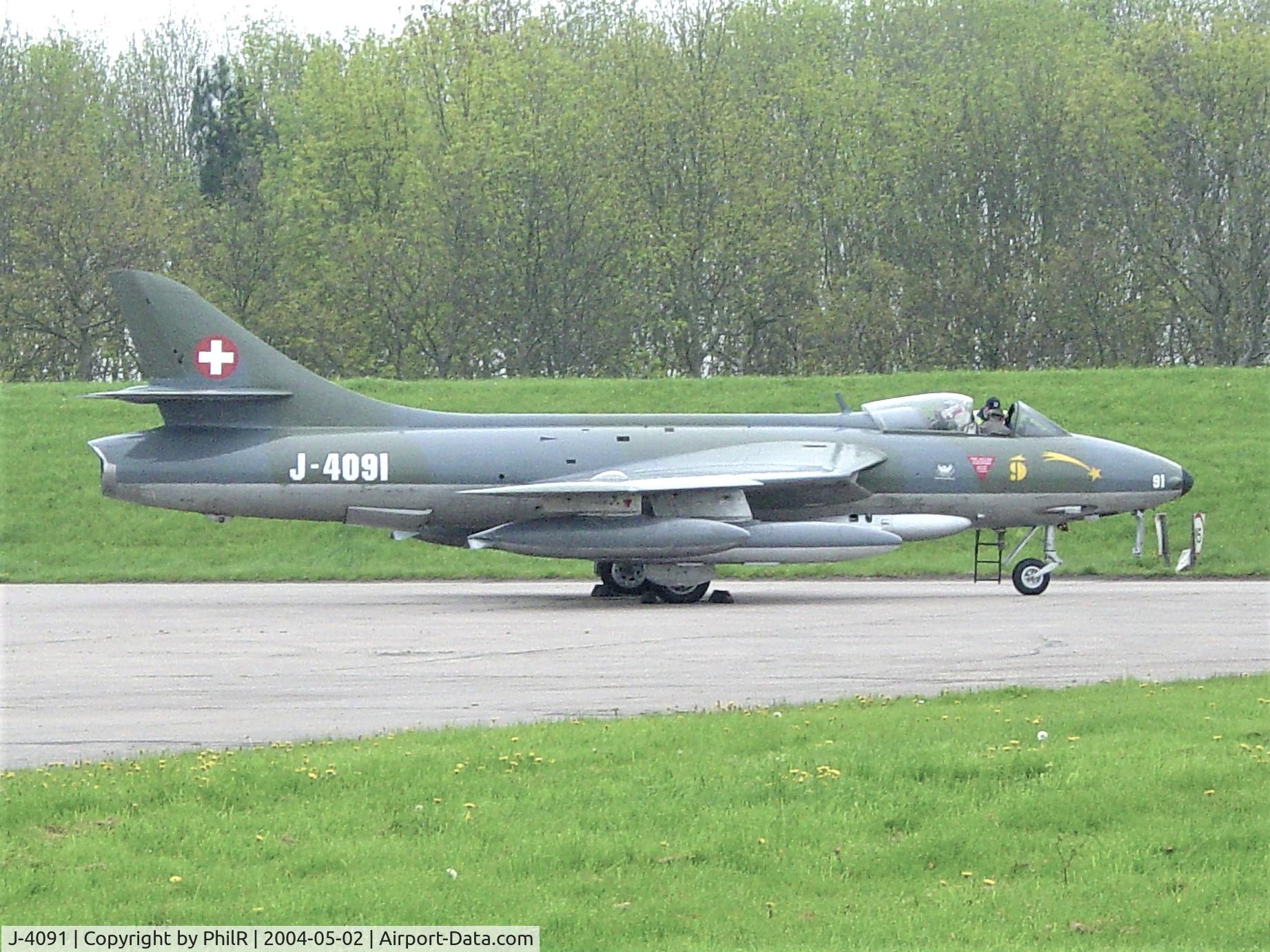 J-4091, 1959 Hawker Hunter F.58 C/N 41H-697458, On display at the May 2004 Bruntingthorpe Open Day, alas no more. Sold in the USA as N335AX and is believed to be still airworthy.