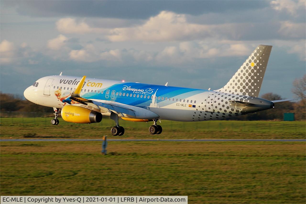 EC-MLE, 2016 Airbus A320-232 C/N 7109, Airbus A320-232, Landing rwy 25L, Brest-Bretagne airport (LFRB-BES)