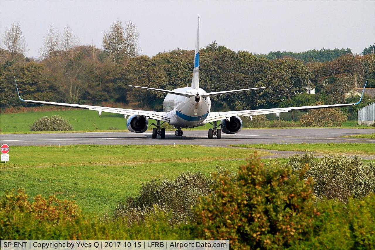SP-ENT, 2000 Boeing 737-8AS C/N 29926, Boeing 737-8AS, Lining up rwy 25L, Brest-Bretagne airport (LFRB-BES)