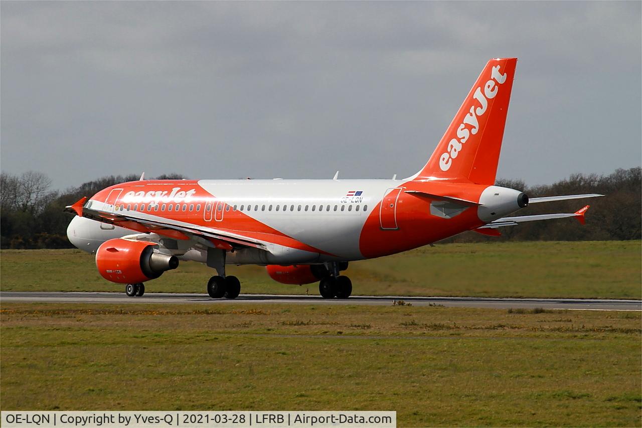 OE-LQN, 2008 Airbus A319-111 C/N 3735, Airbus A319-111, Take off run rwy 25L, Brest-Bretagne airport (LFRB-BES)