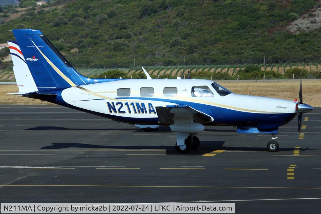 N211MA, 2012 Piper PA-46-350P Malibu Mirage C/N 4636546, Parked