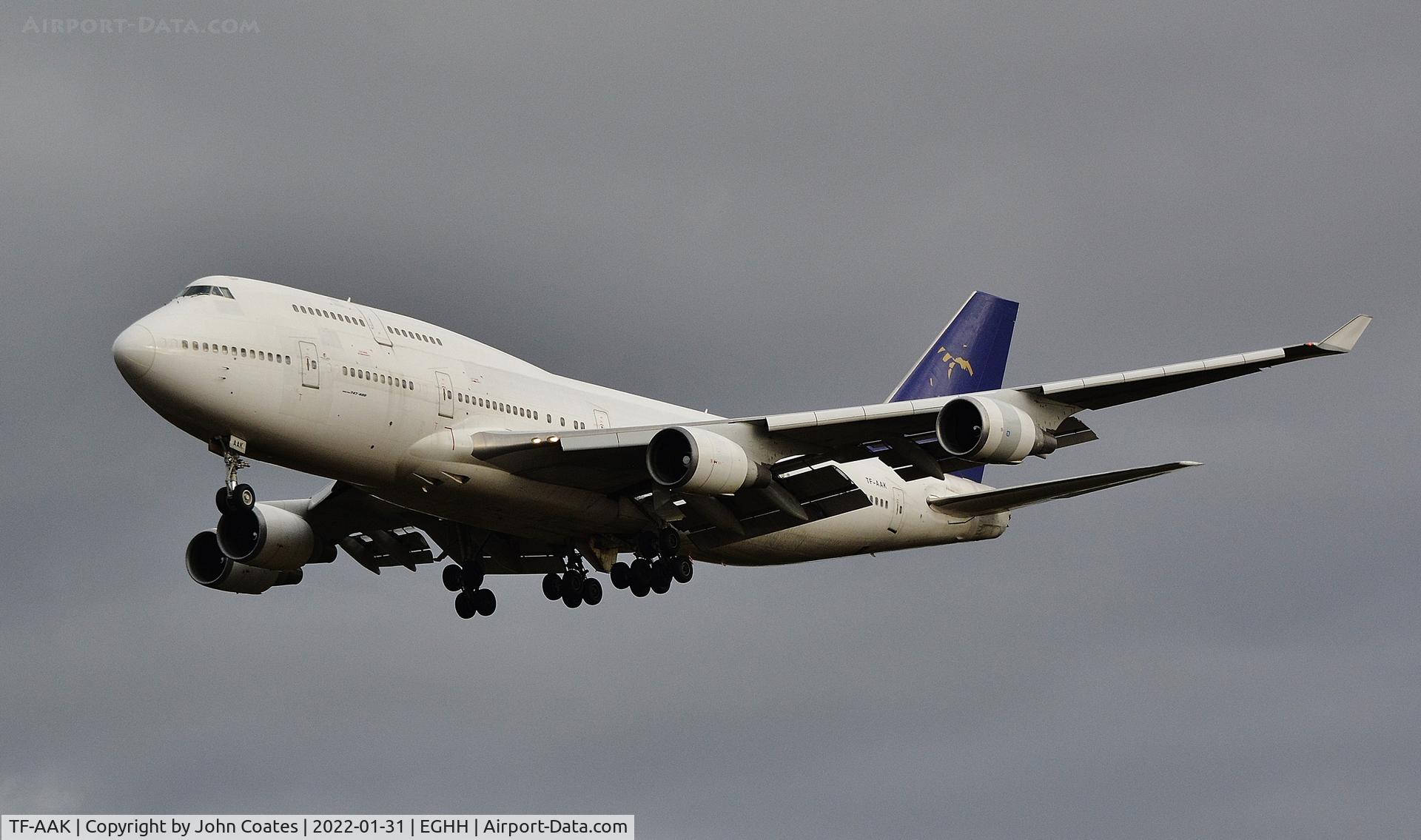 TF-AAK, 2003 Boeing 747-428 C/N 32868, On approach to 26..no longer Ed Force One