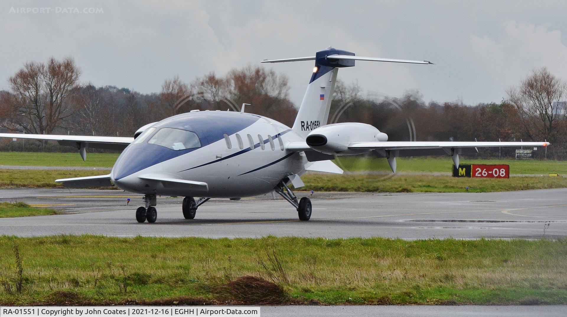 RA-01551, 2007 Piaggio P-180 Avanti II C/N 1138, Taxiing on arrival