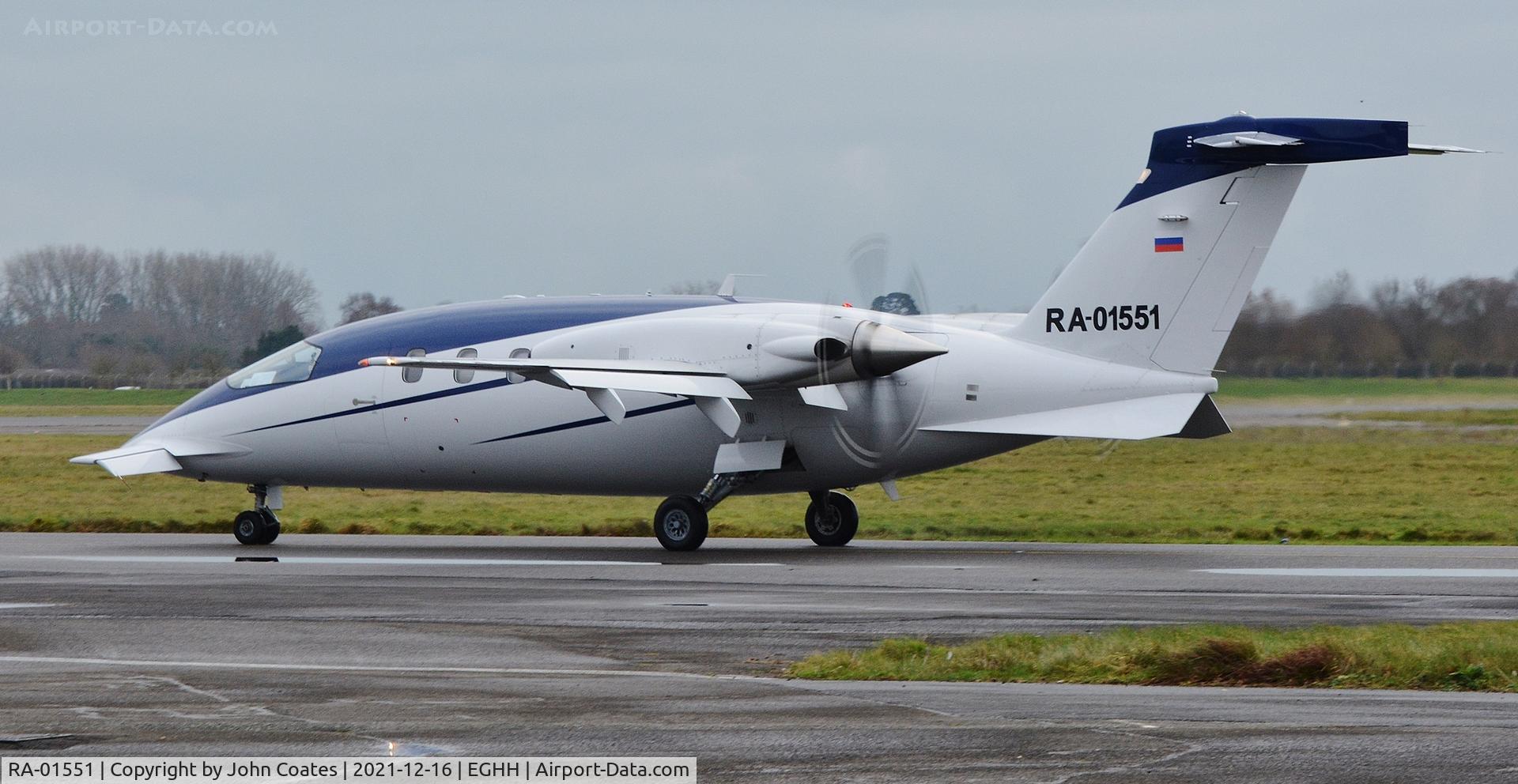 RA-01551, 2007 Piaggio P-180 Avanti II C/N 1138, Taxiing on arrival