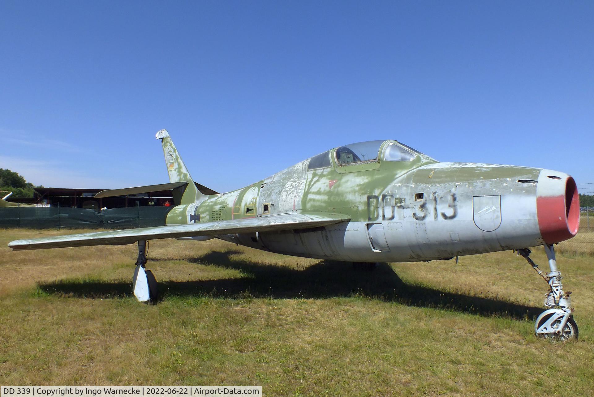 DD 339, Republic F-84F Thunderstreak C/N Not found 52-6774, Republic F-84F Thunderstreak (displayed as DD-313)  at the Flugplatzmuseum Cottbus (Cottbus airfield museum)