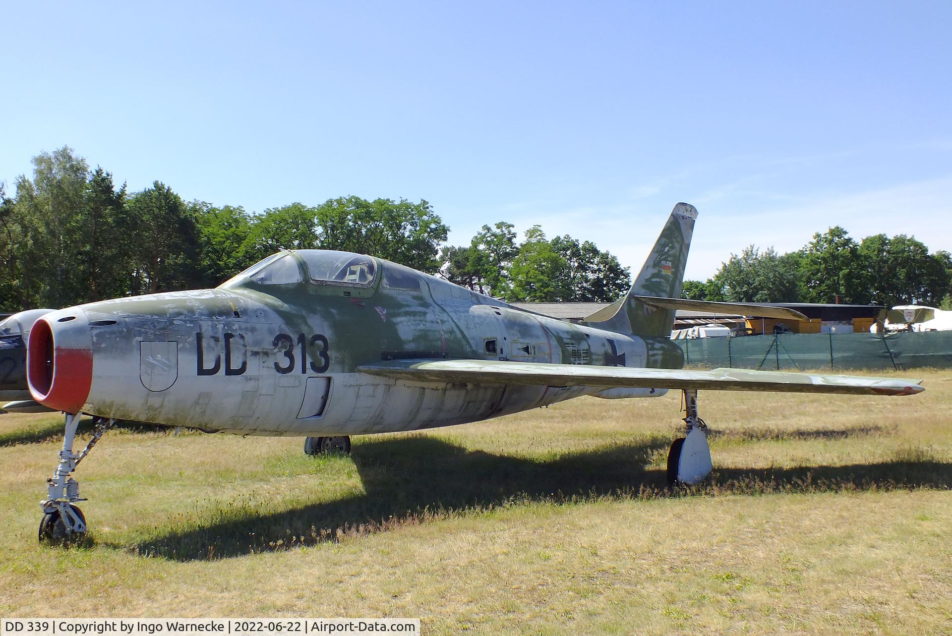 DD 339, Republic F-84F Thunderstreak C/N Not found 52-6774, Republic F-84F Thunderstreak (displayed as DD-313)  at the Flugplatzmuseum Cottbus (Cottbus airfield museum)