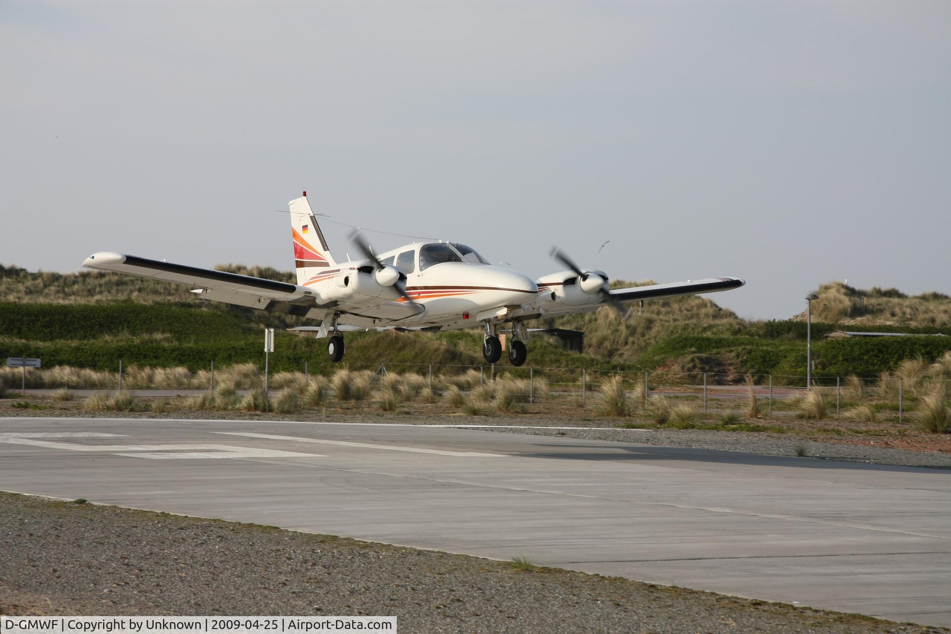 D-GMWF, Piper PA-34-200 Seneca C/N 34-7250105, Landing