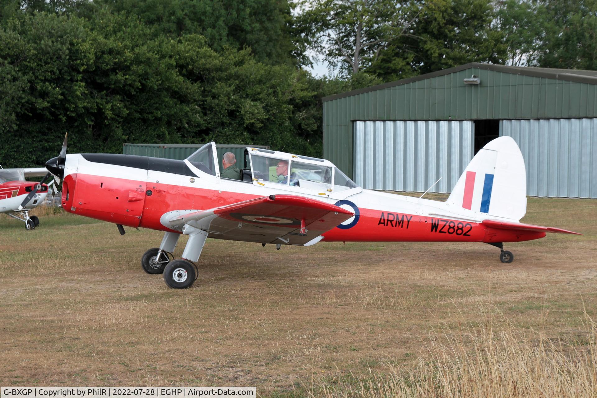 G-BXGP, 1953 De Havilland DHC-1 Chipmunk T.10 C/N C1/0927, WZ882 (G-BXGP) 1953 DHC-1 Chipmunk T10 Popham fly in