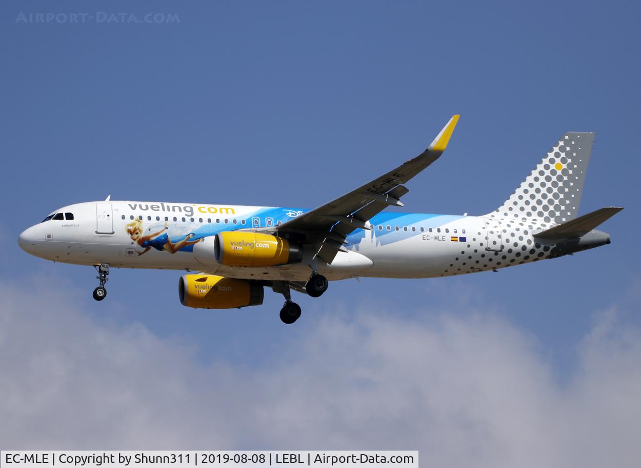 EC-MLE, 2016 Airbus A320-232 C/N 7109, Landing rwy 25R in Disney c/s