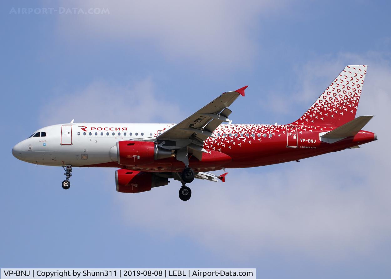 VP-BNJ, 2004 Airbus A319-111 C/N 2241, Landing rwy 25R