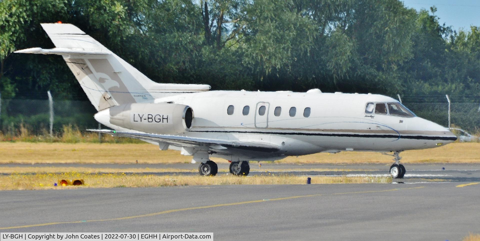 LY-BGH, 2009 Hawker Beechcraft 750 C/N HB-65, Arriving from Mikonos
