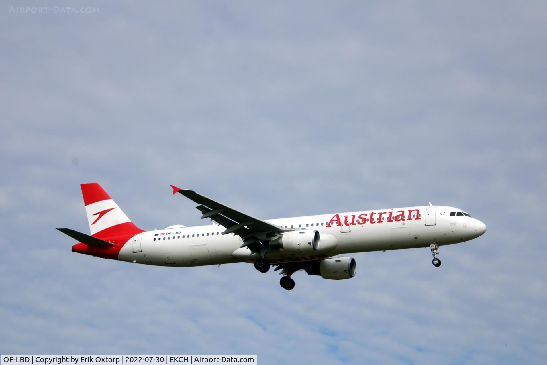 OE-LBD, 1998 Airbus A321-211 C/N 920, OE-LBD landing rw 04L