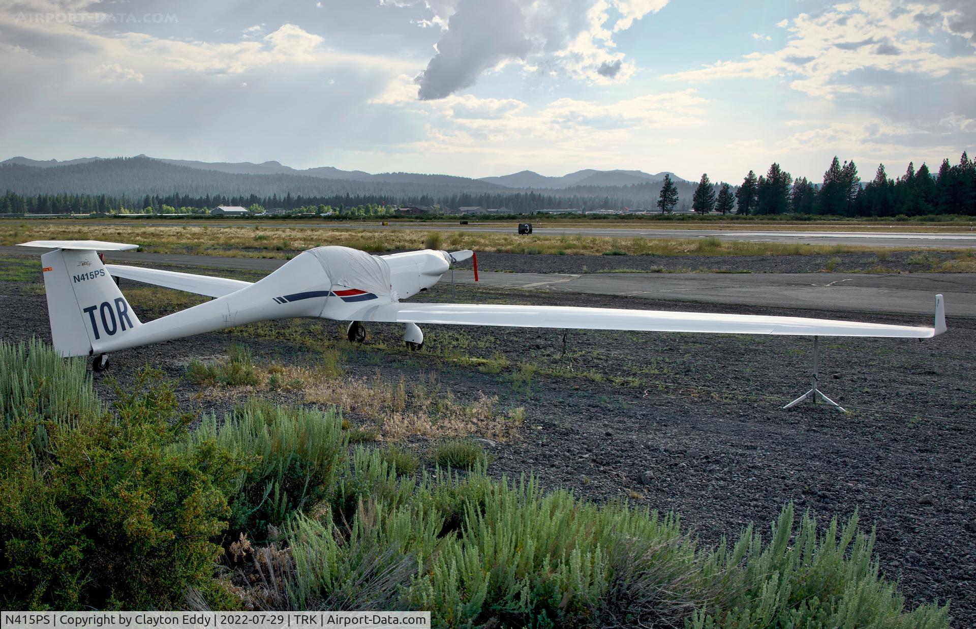 N415PS, 2004 AMS-Flight Carat A C/N CA013, Truckee airport in California 2022.